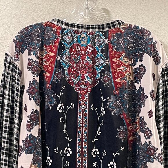(NEW) TOLANI Flannel & Velvet BOHO Button Down Blouse, Black/White/Multi - 3 X - Picture 10 of 16